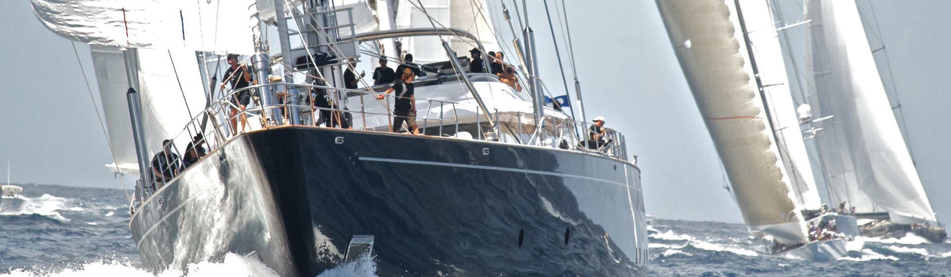 Charter a Luxury Sailing Yacht for Regattas