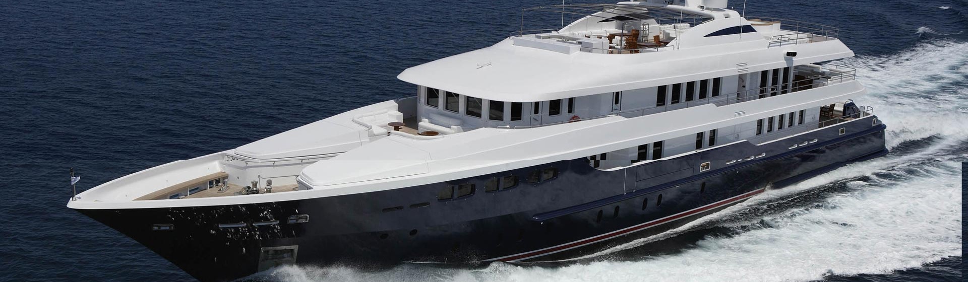 Superyacht charter Sporades Islands Mondomarine 160