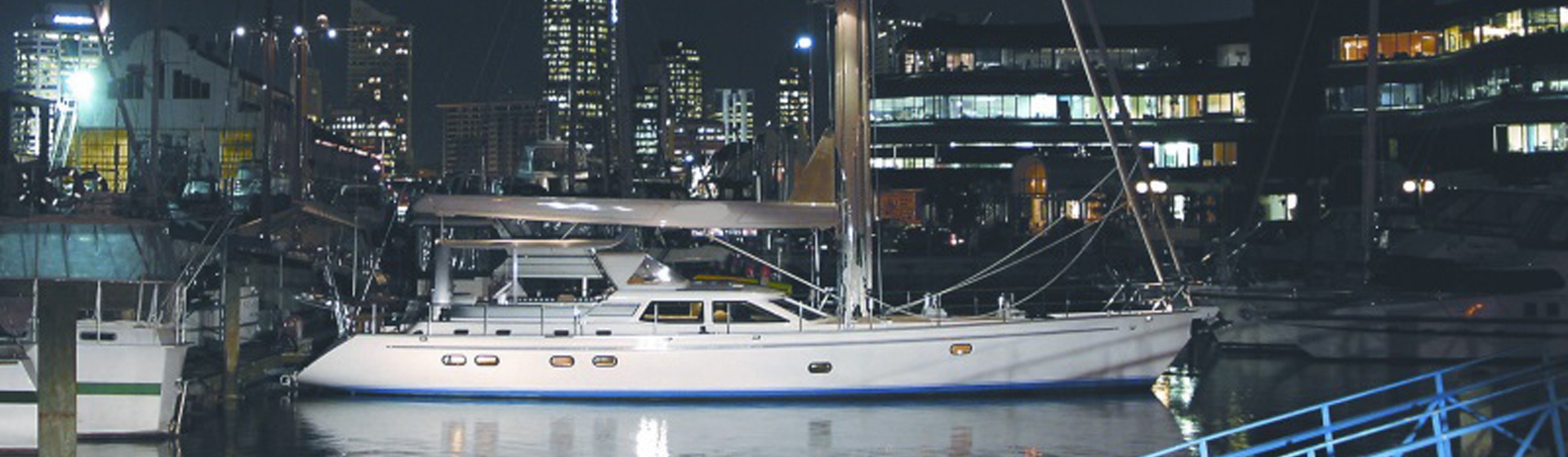 Luxury Sail Yacht Charter Queen Island Austal 72