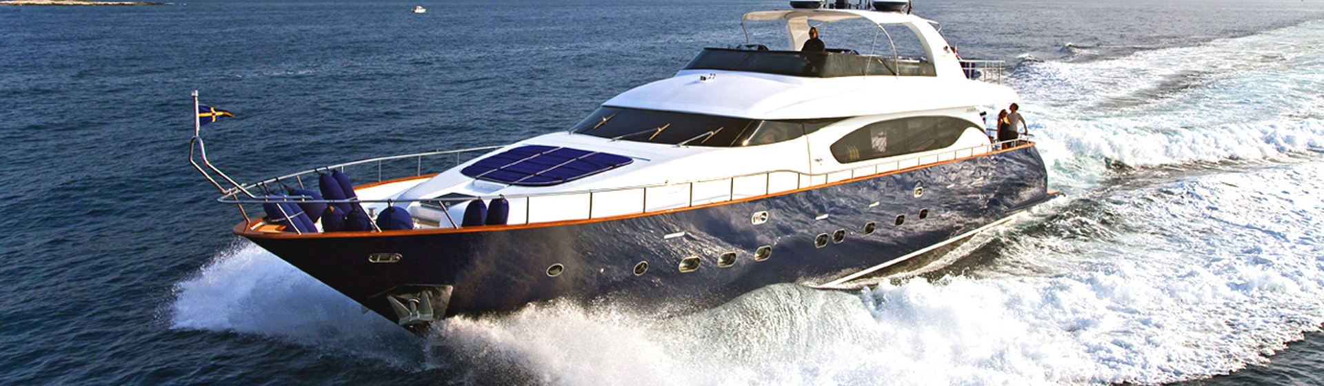 Luxury Motor Yacht Charter Cannes Maiora 92