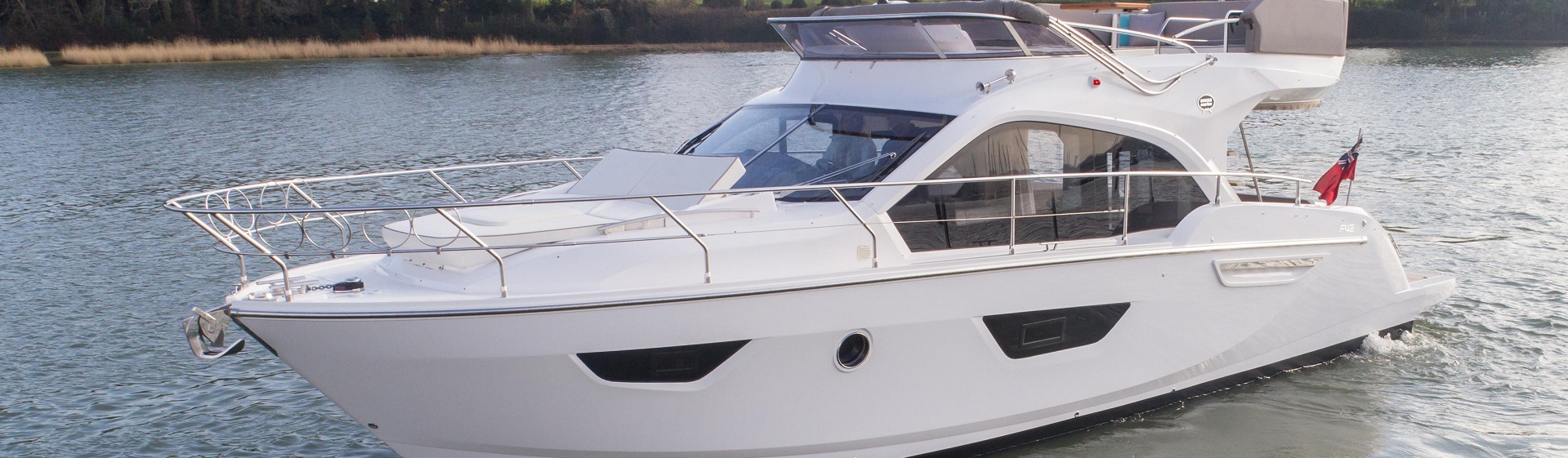 Sessa 42 Fly Bareboat motor yacht Rogoznica