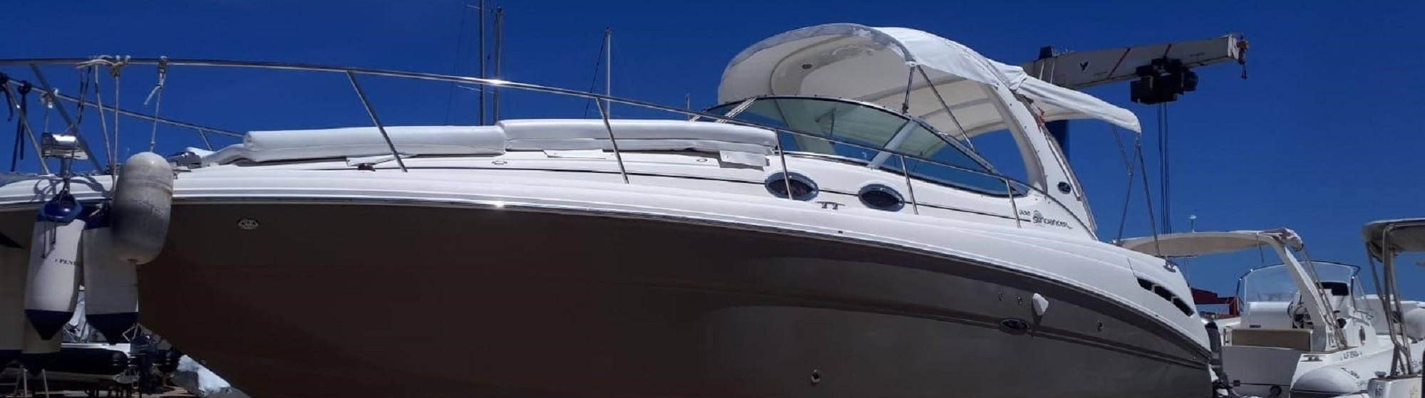 https://navigareworldwide.com/wp-content/uploads/2020/10/Sea-Ray-335-For-Sale